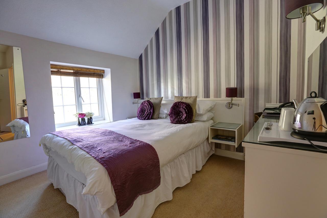 Manor Court Hotel Carnaby Экстерьер фото